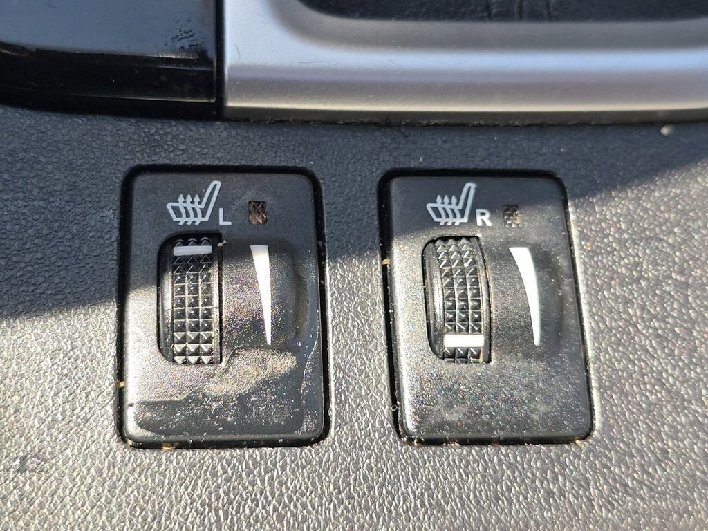 Used 2019 Toyota Highlander XLE AWD/4WD image 6