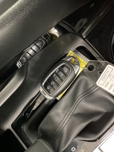 Used 2023 Hyundai Elantra Limited w/ Cargo Package image 27