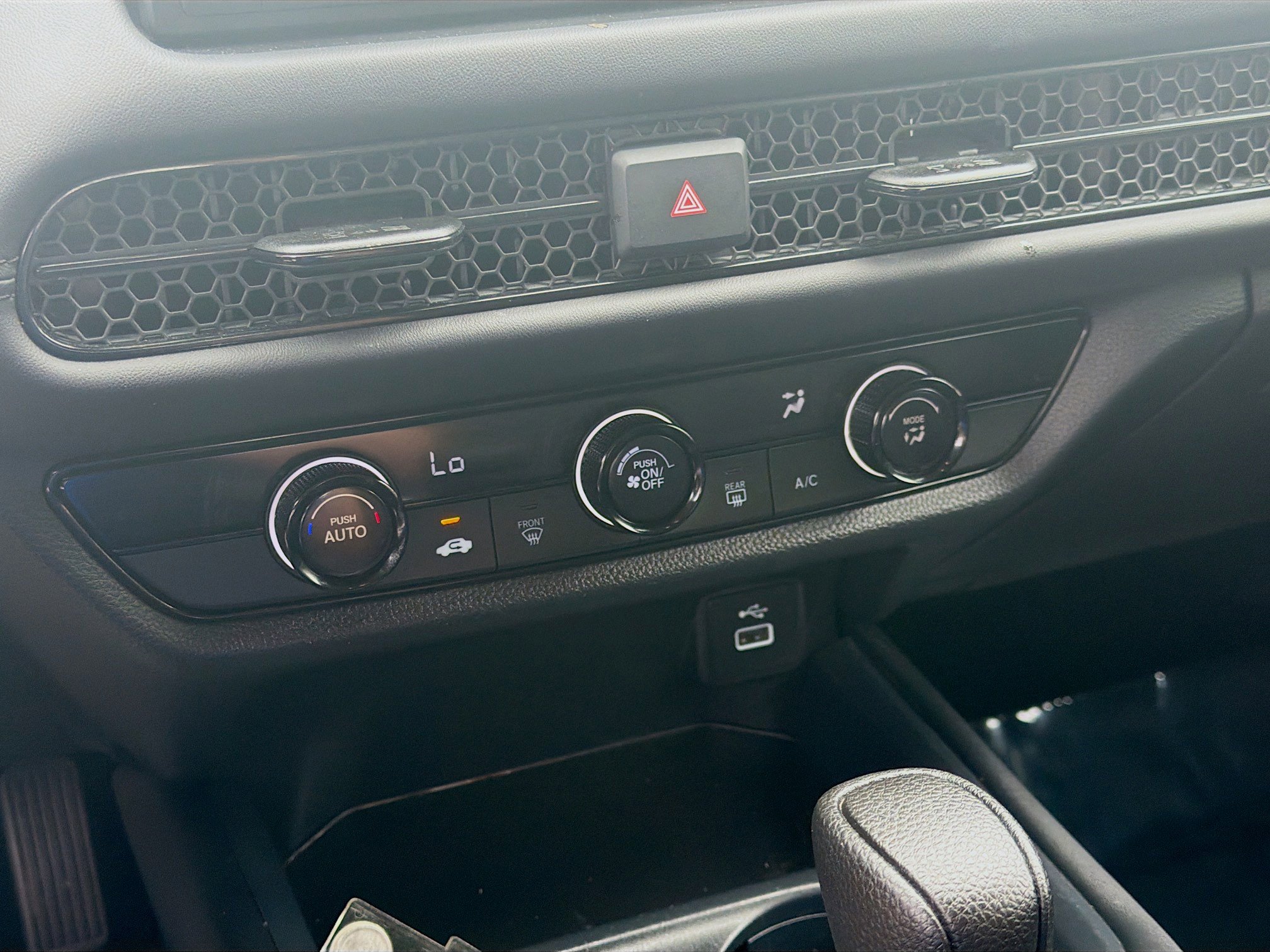 Used 2025 Honda HR-V LX image 14