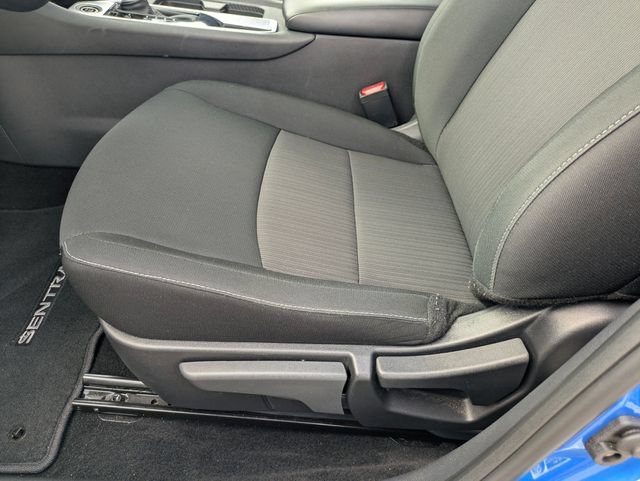 Used 2025 Nissan Sentra SV FWD image 15