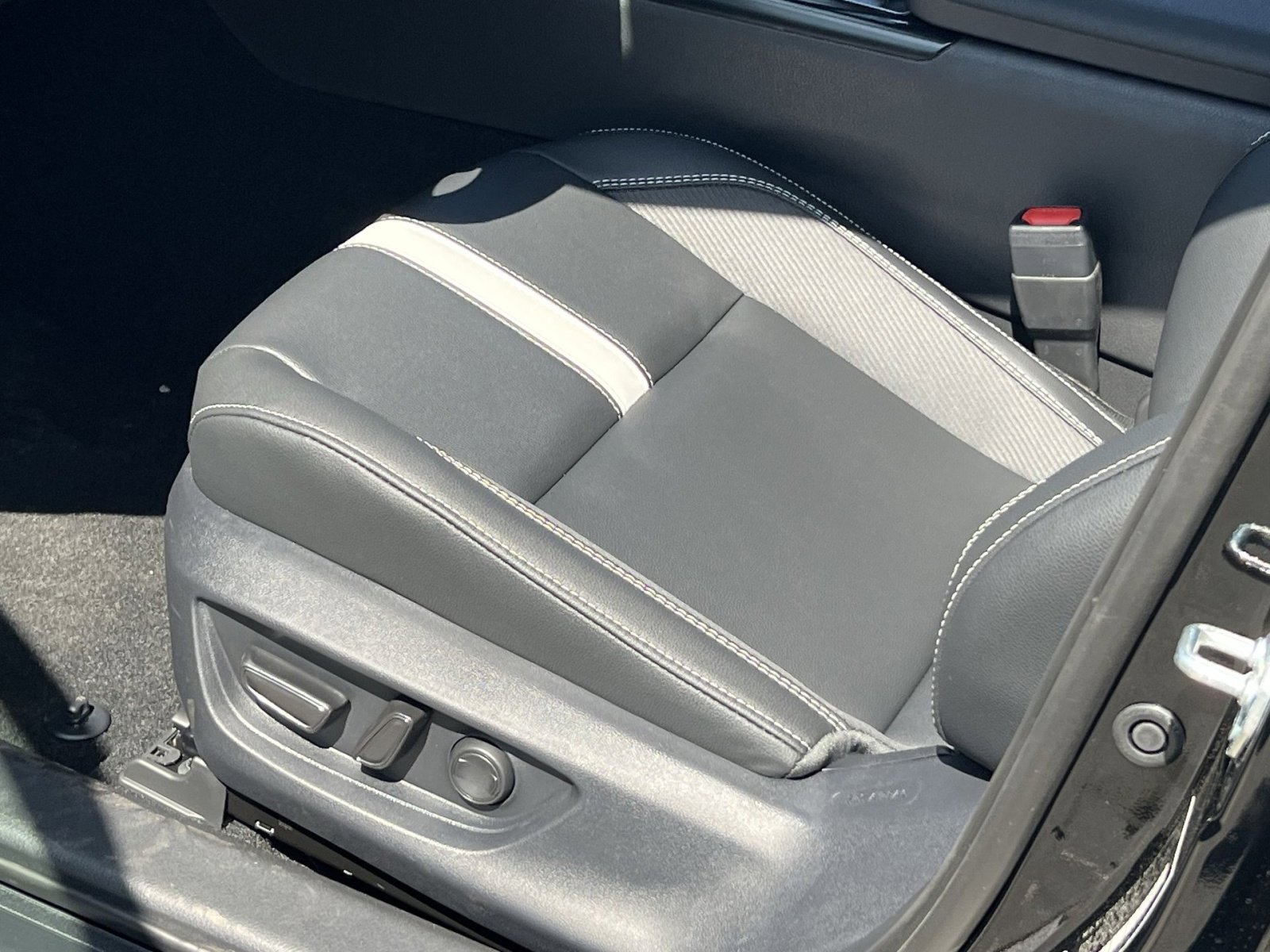 New 2026 Toyota Camry SE image 8