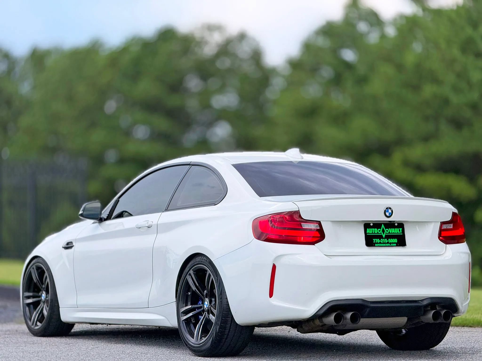 Used 2017 BMW M2 RWD image 8