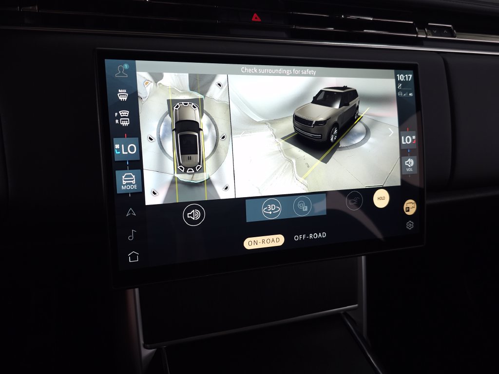 Certified 2026 Land Rover Range Rover SE AWD/4WD image 38