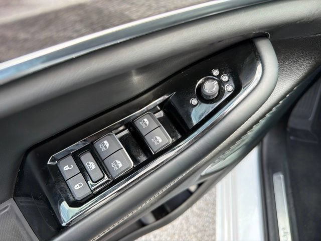 Used 2023 Jeep Grand Cherokee L Overland AWD/4WD image 26
