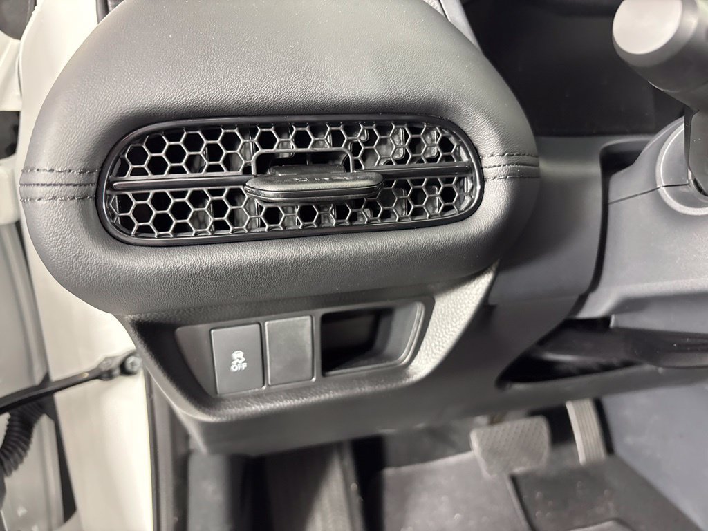 Used 2027 Honda HR-V LX image 27