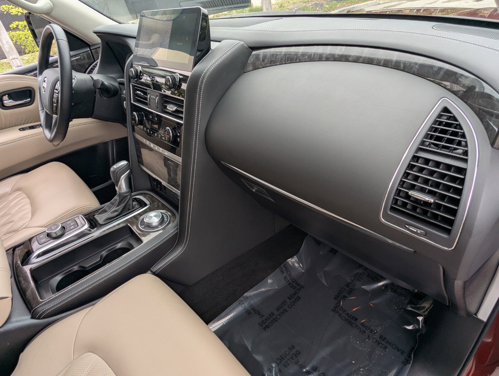 Used 2024 Nissan Armada Platinum w/ Cargo Package AWD/4WD image 21