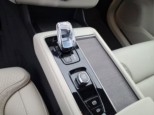 New 2026 Volvo XC90 T8 Ultra w/ Protection Package Premier image 20
