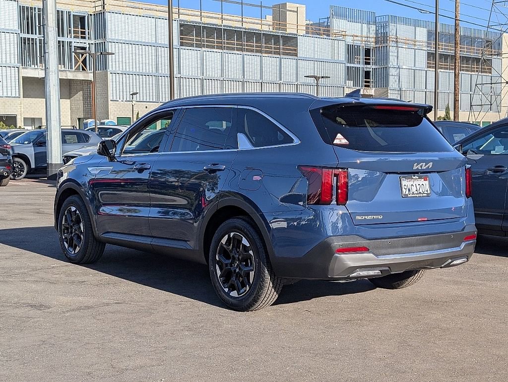 Used 2025 Kia Sorento S w/ Panoramic Sunroof Package image 12