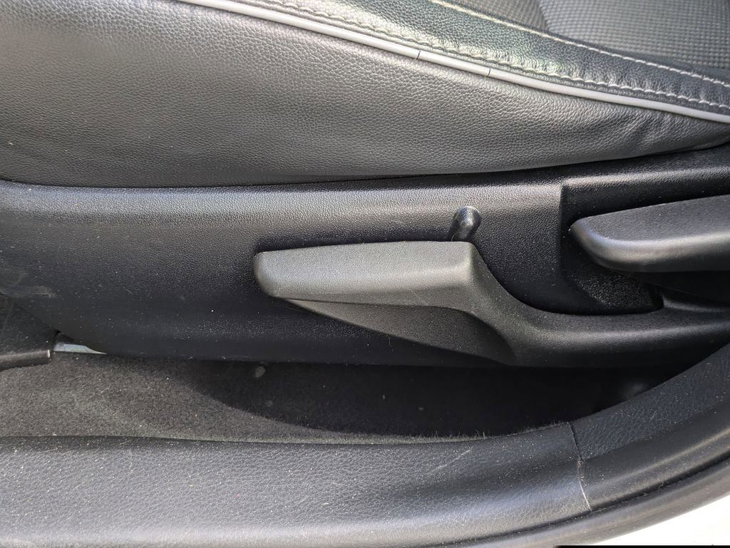 Used 2015 Toyota Corolla S image 20