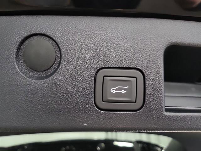 New 2026 GMC Terrain AT4 w/ Convenience Package III image 37