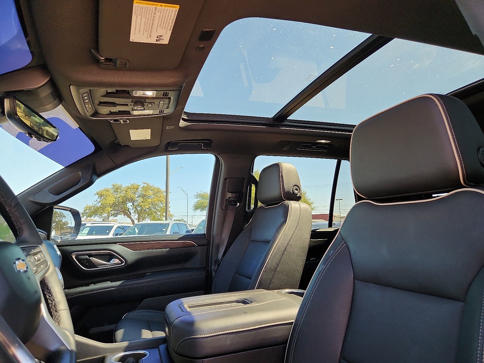 Used 2023 Chevrolet Tahoe Premier w/ Premium Package 2 AWD/4WD image 13