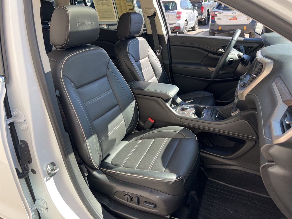 Used 2023 GMC Acadia Denali w/ Denali Ultimate Package image 25