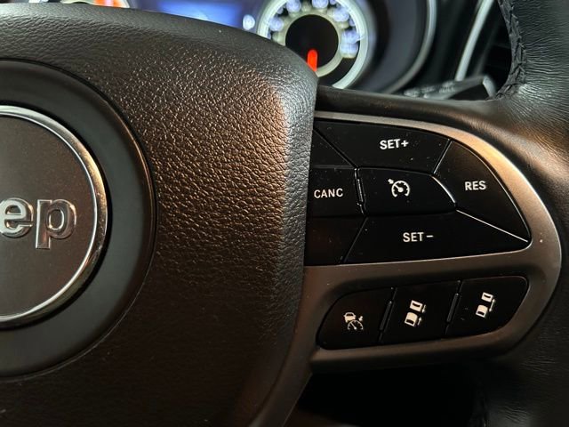 Used 2019 Jeep Cherokee Limited w/ Luxury Group image 27