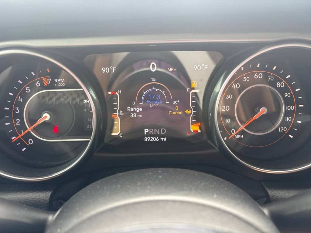 Used 2018 Jeep Wrangler Unlimited Sahara AWD/4WD image 14