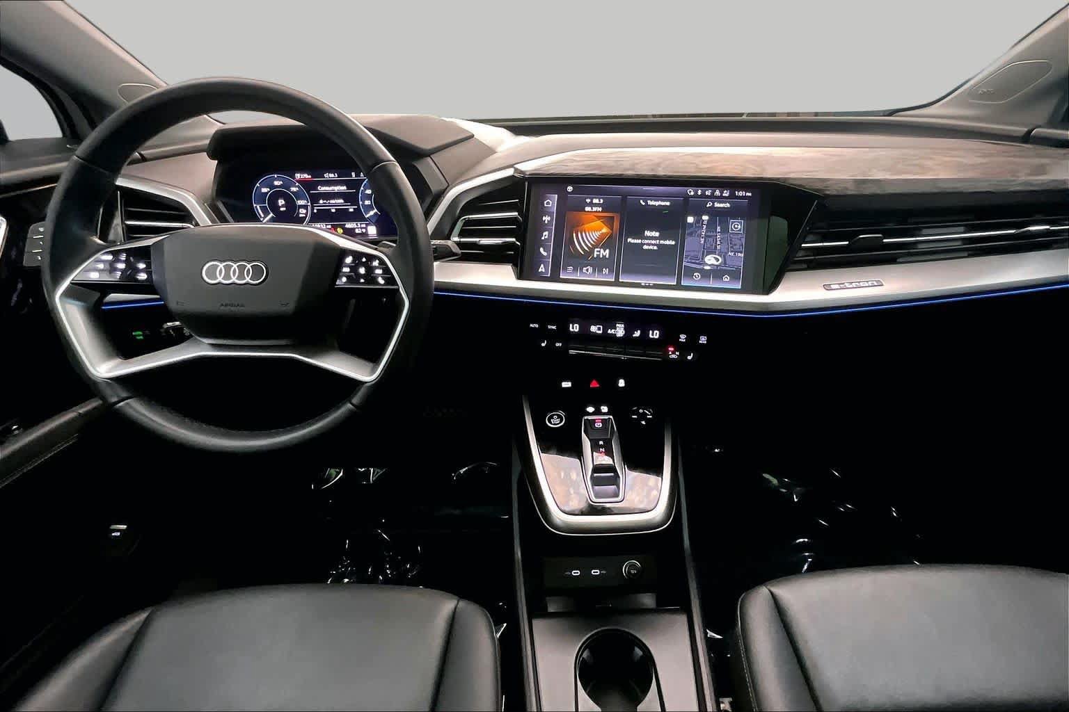 Used 2024 Audi Q4 e-tron Prestige AWD/4WD image 15
