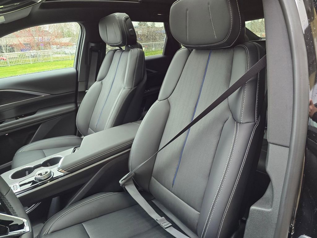 New 2026 Cadillac Lyriq Sport image 21