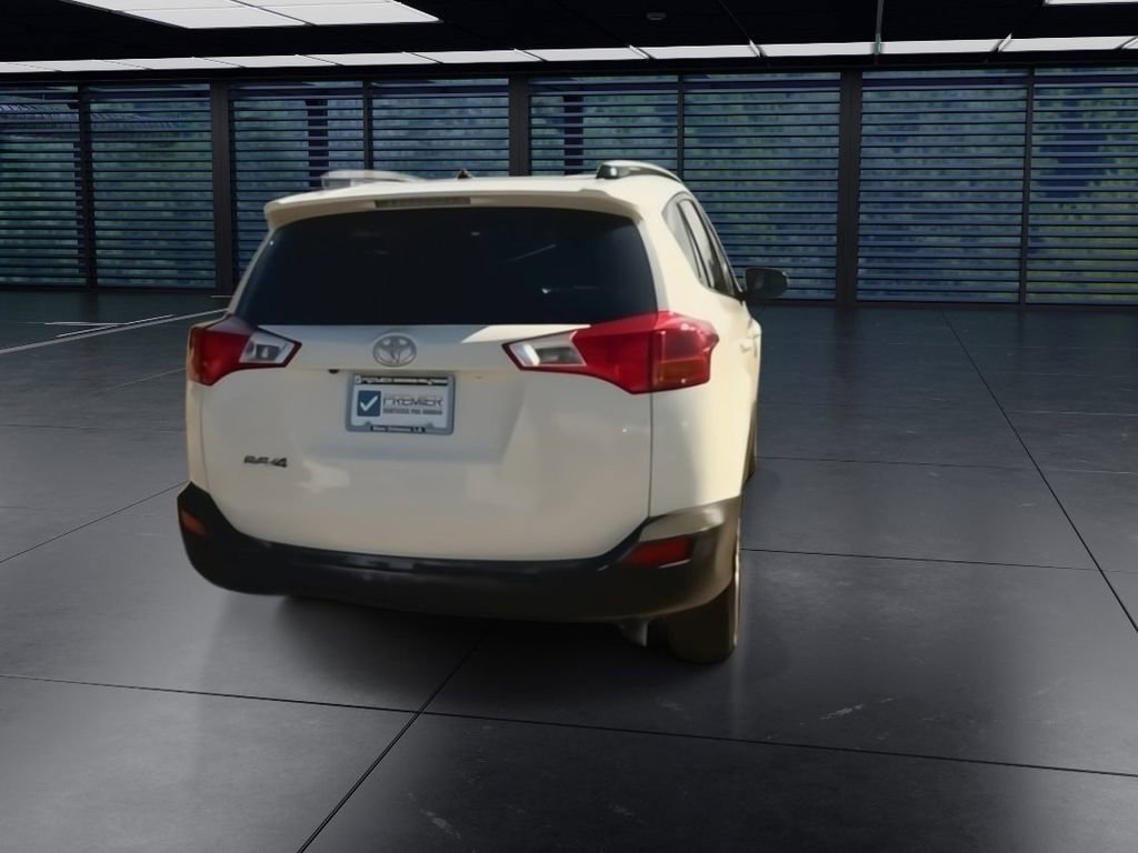 Used 2014 Toyota RAV4 LE image 9