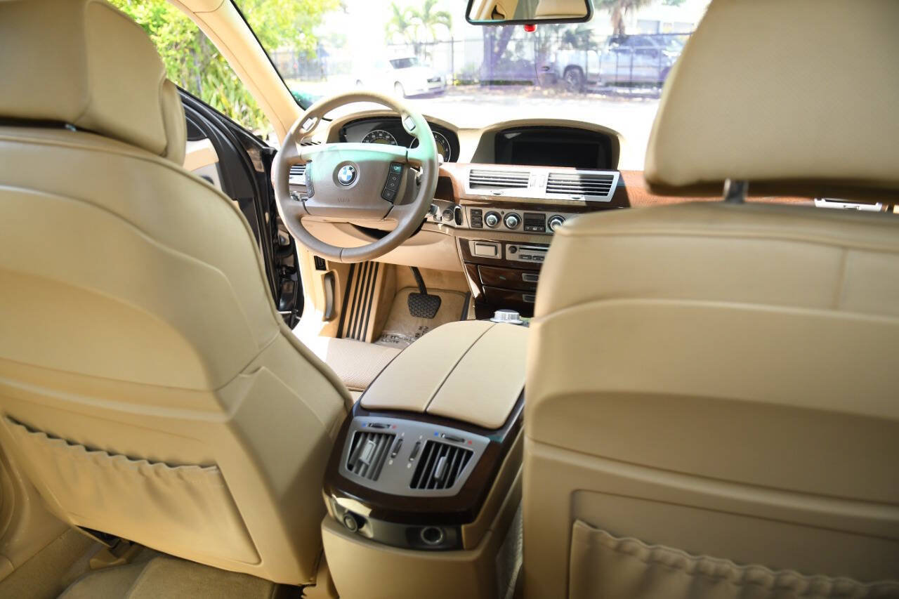 Used 2006 BMW 750Li RWD image 26