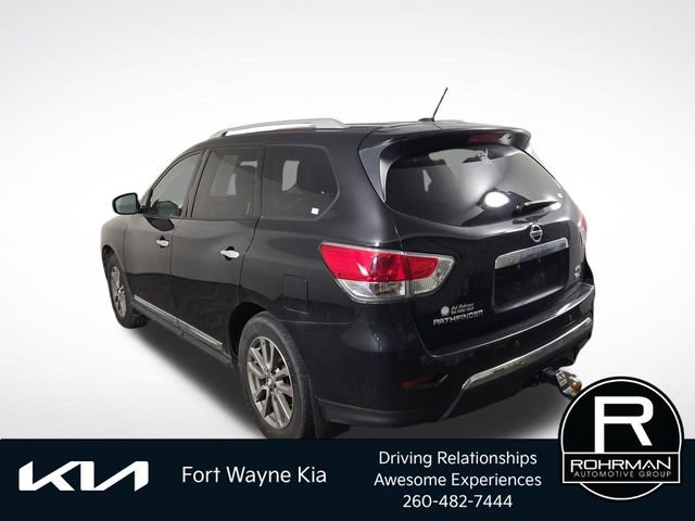 Used 2016 Nissan Pathfinder SL w/ Trailer Tow Package AWD/4WD image 10
