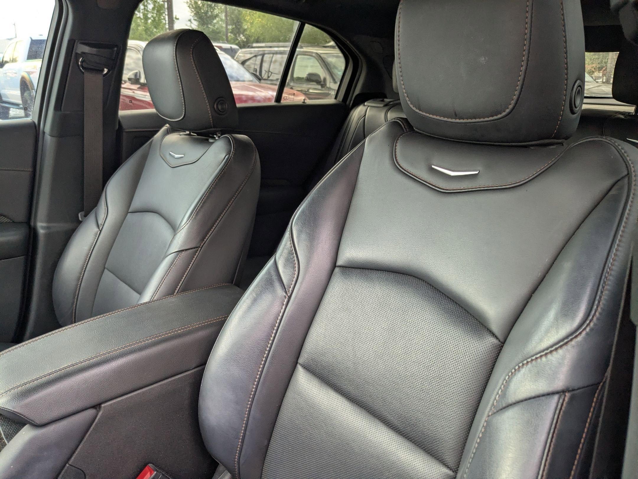 Used 2020 Cadillac XT4 Sport FWD image 12