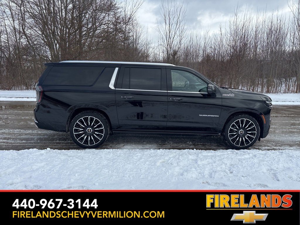 Used 2025 Chevrolet Suburban High Country image 10
