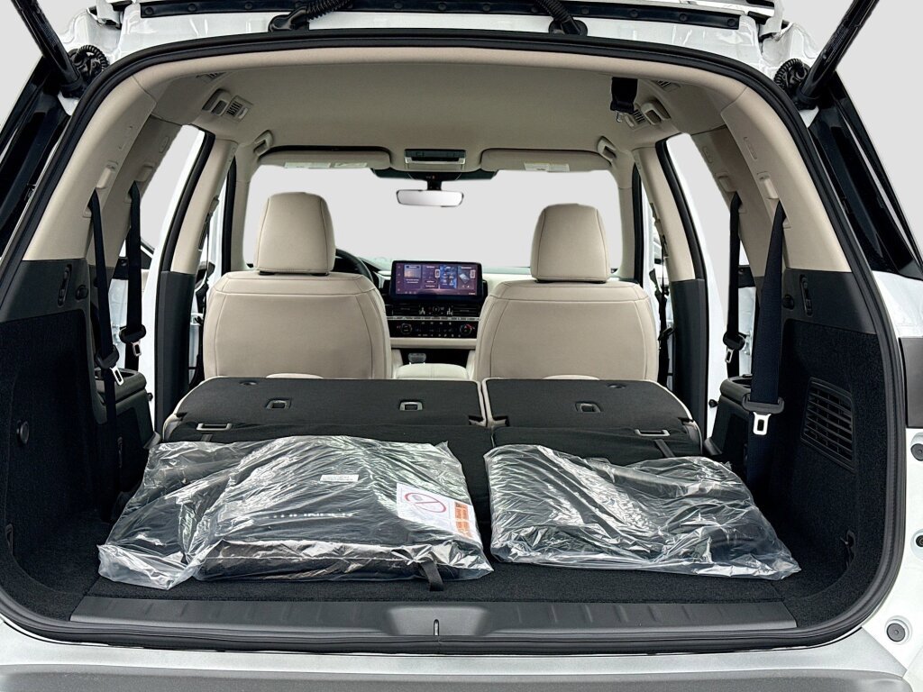 New 2026 Nissan Pathfinder SL AWD/4WD image 7