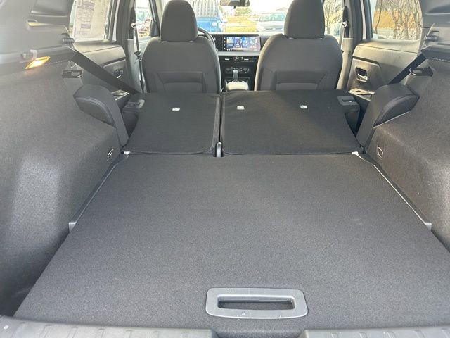 New 2026 Nissan Kicks SV w/ Cold Weather Package FWD image 32
