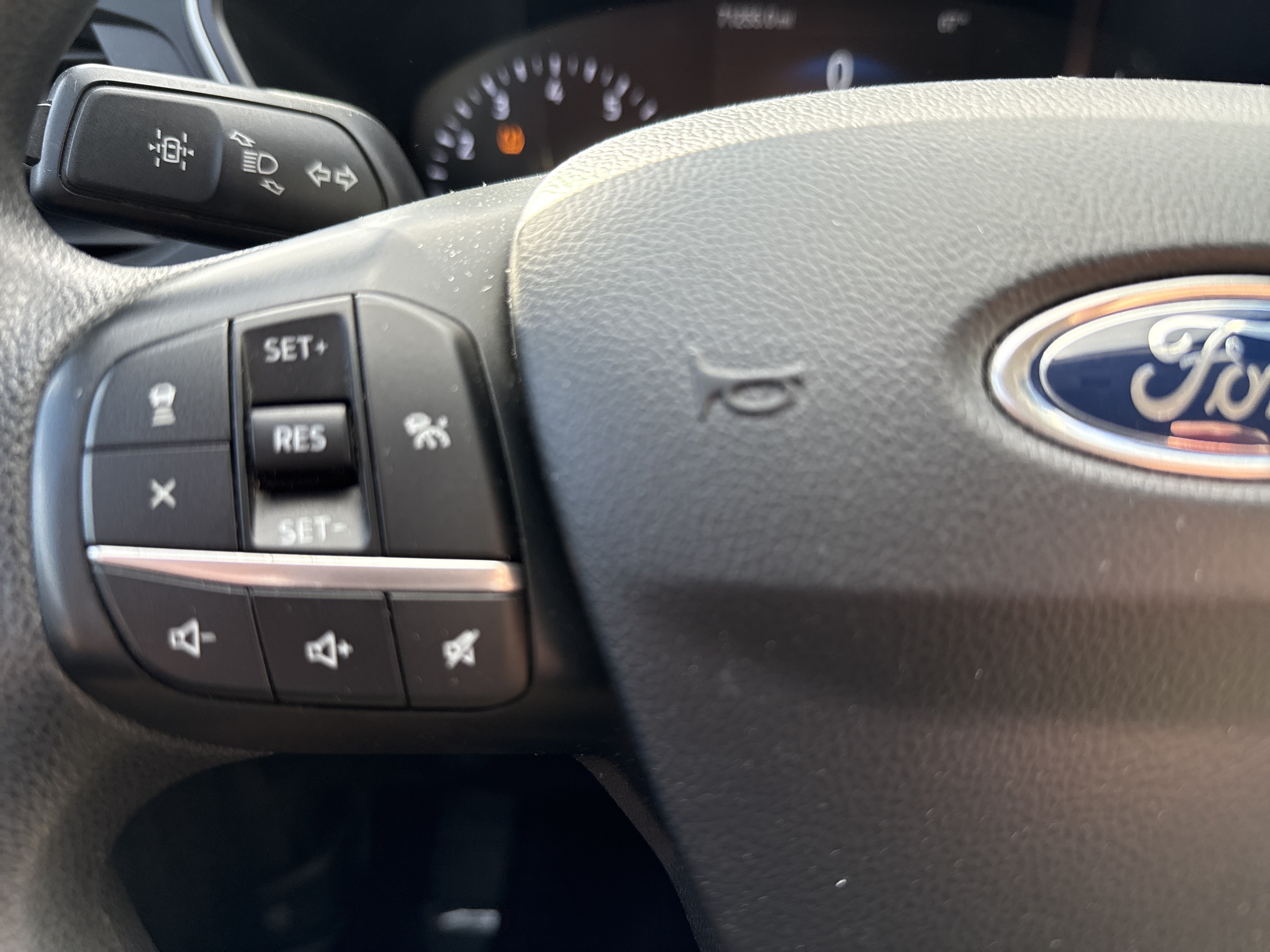 Used 2020 Ford Escape SE AWD/4WD image 18