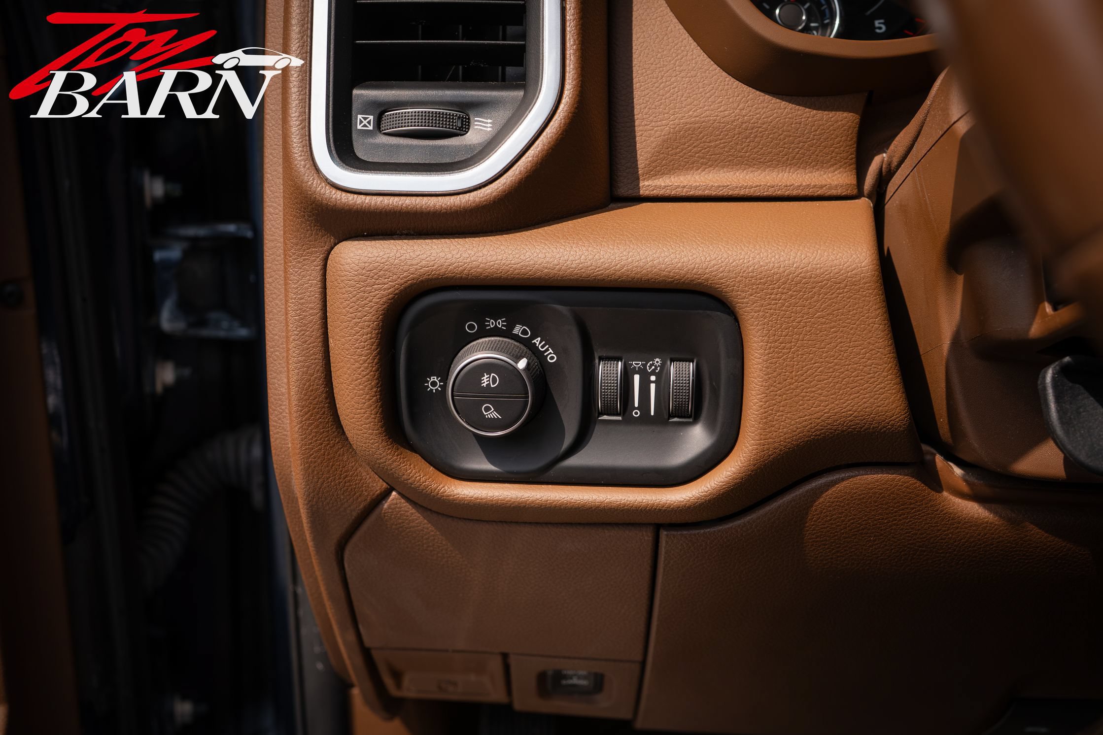 Used 2022 RAM 2500 Laramie AWD/4WD image 24