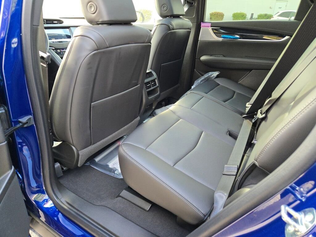 New 2025 Cadillac XT5 Premium Luxury image 18