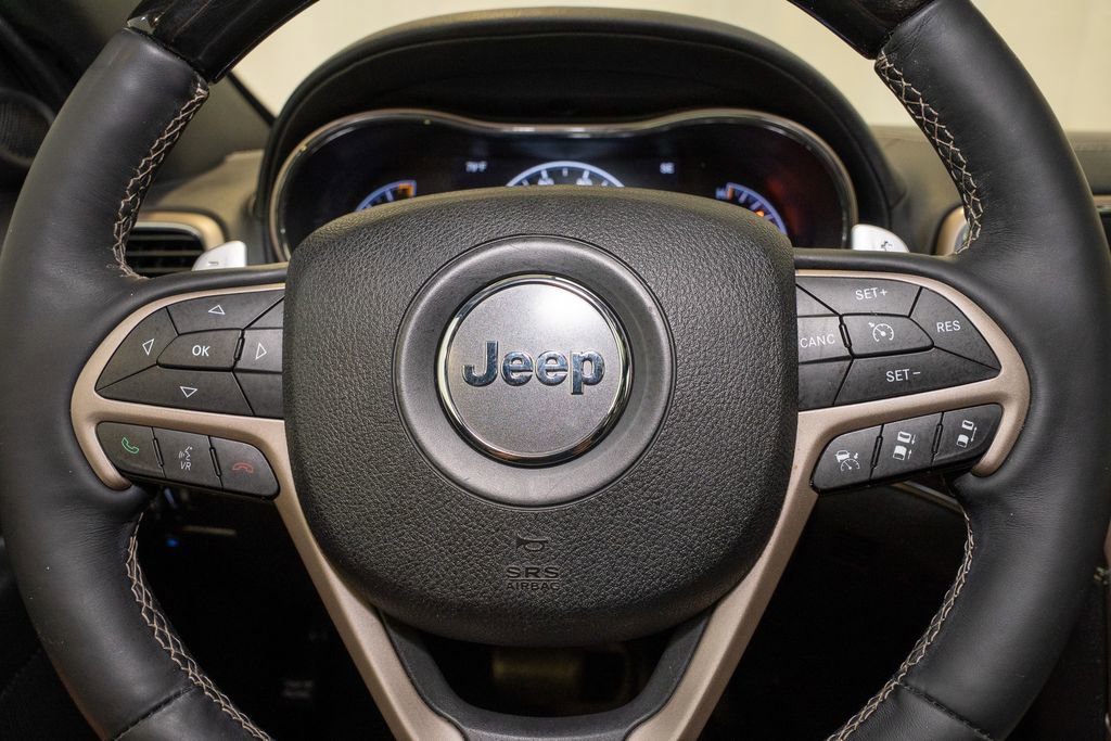 Used 2015 Jeep Grand Cherokee Overland w/ Advanced Technology Group image 21
