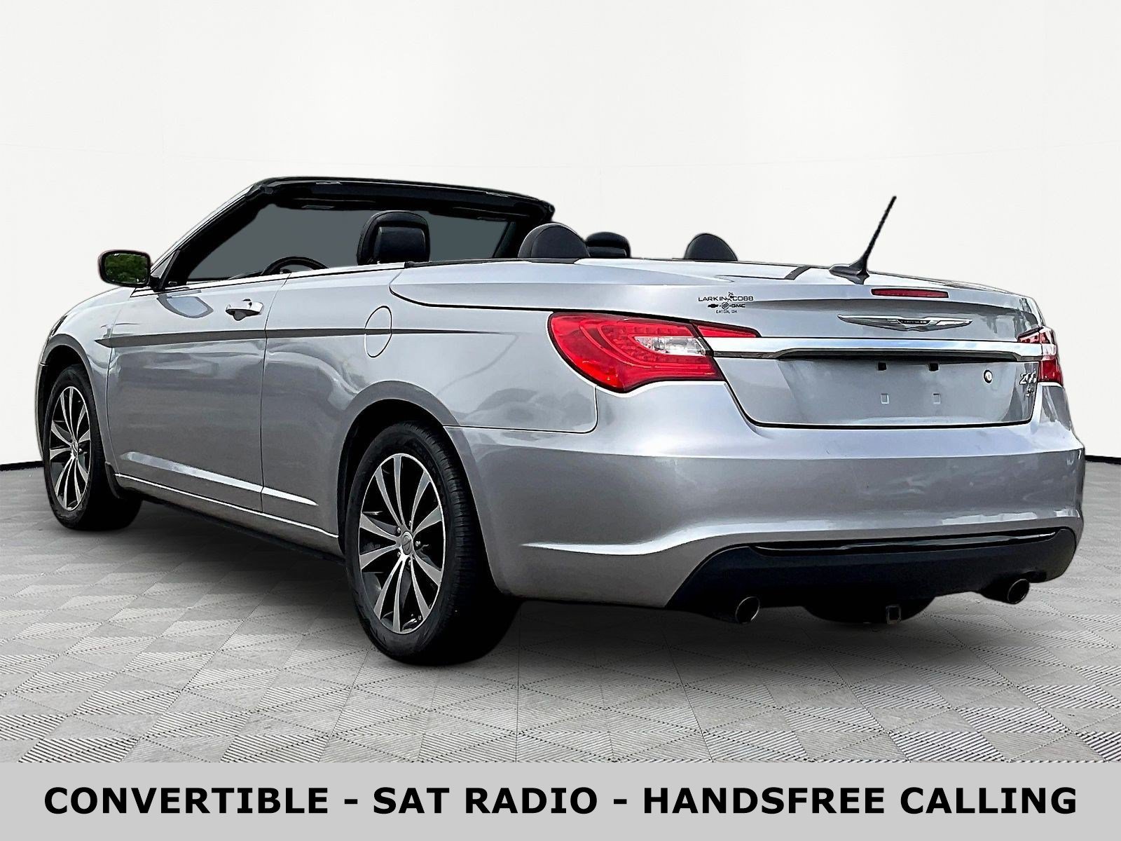 Used 2014 Chrysler 200 S FWD image 4