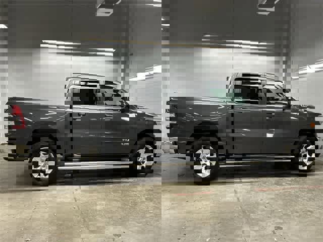 Used 2021 RAM 1500 Big Horn image 3