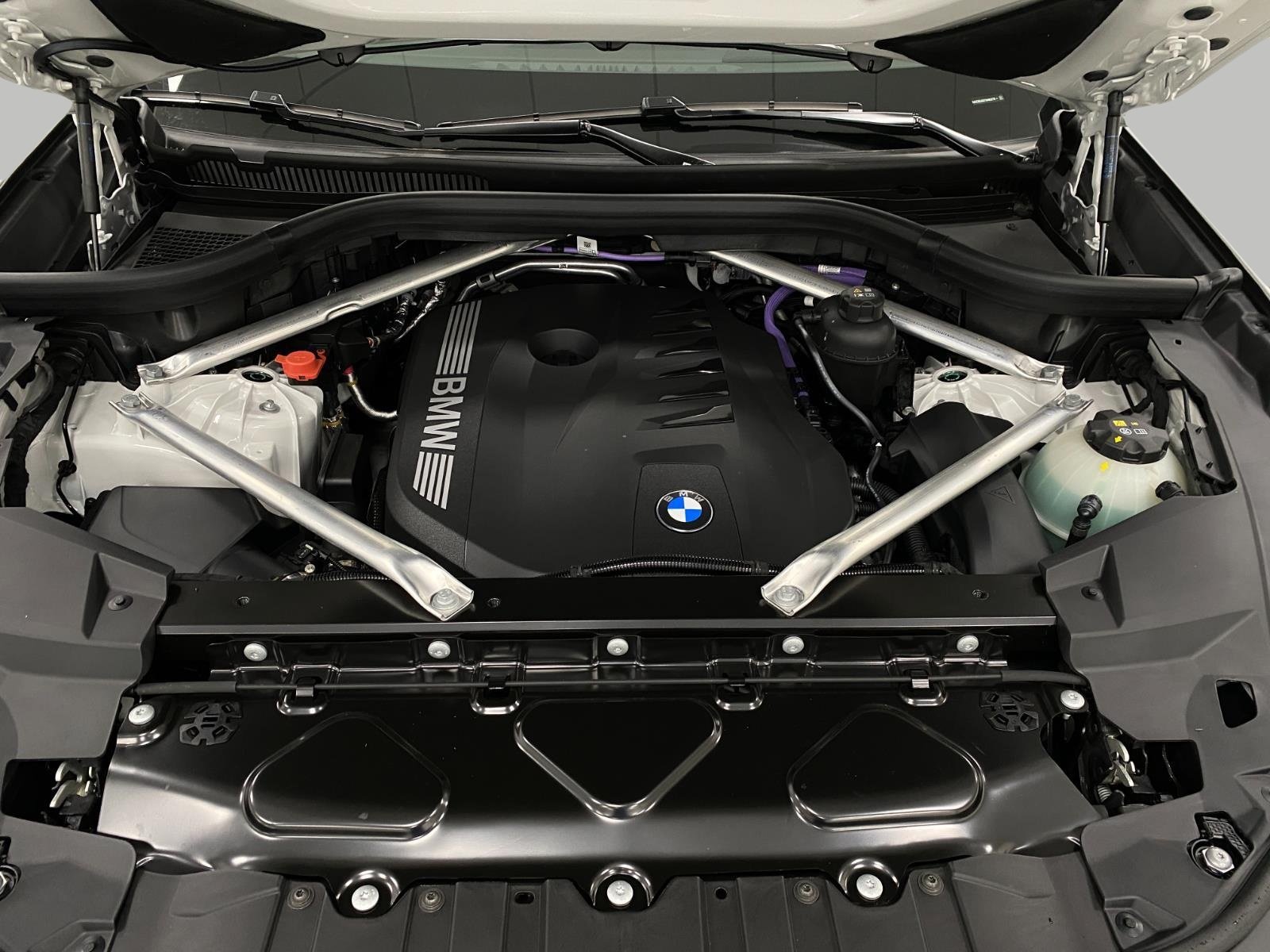 New 2026 BMW X5 xDrive40i w/ Executive Package AWD/4WD image 13
