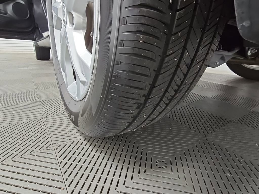 Used 2024 Honda HR-V LX image 39