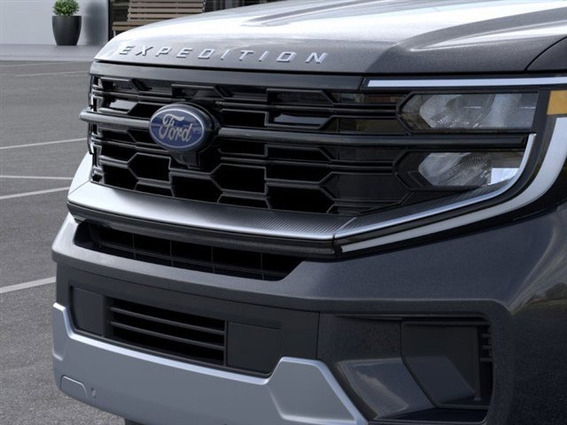 New 2026 Ford Expedition Platinum image 18