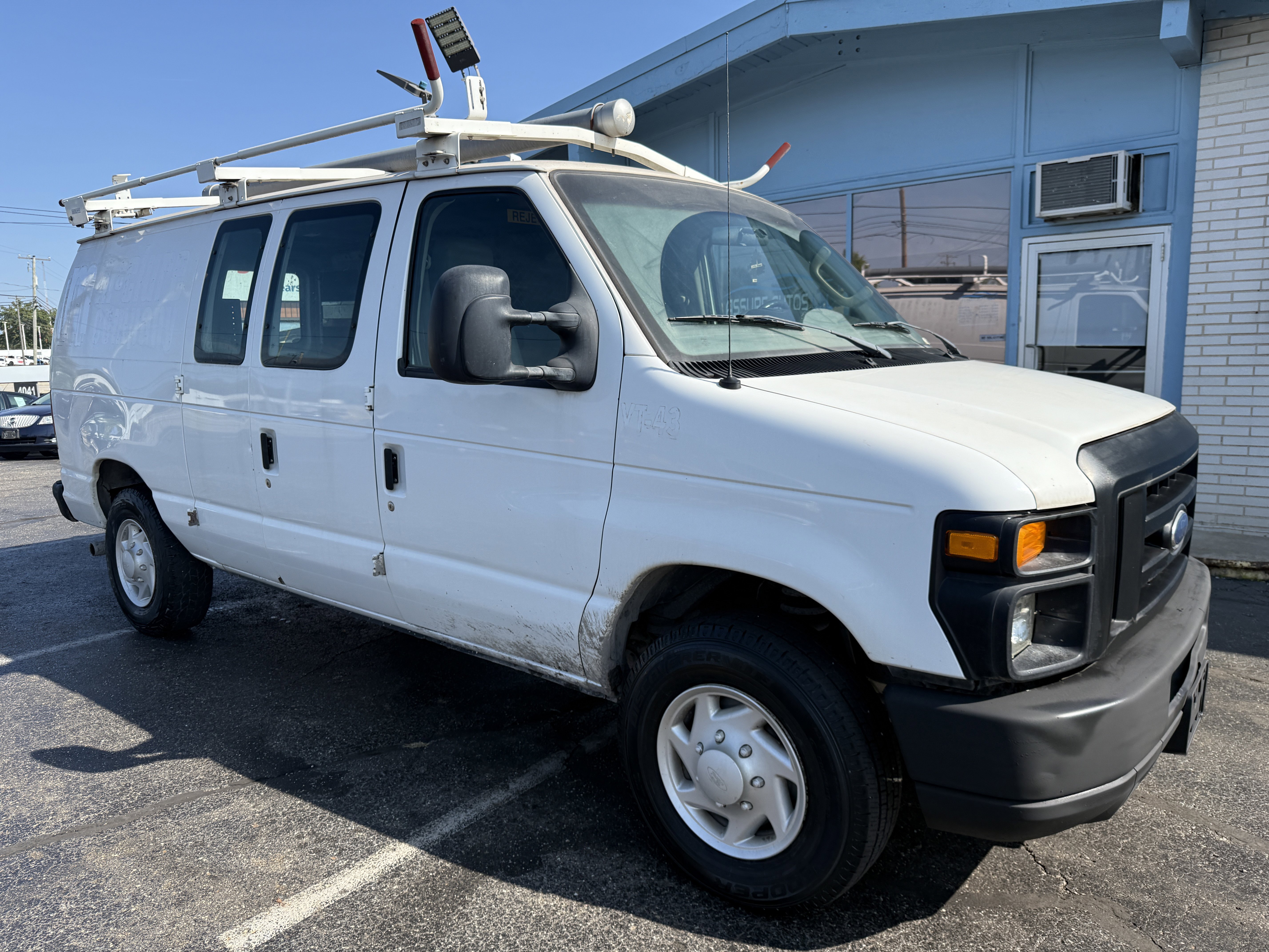 Used 2009 Ford E-350 and Econoline 350 Super Duty image 7