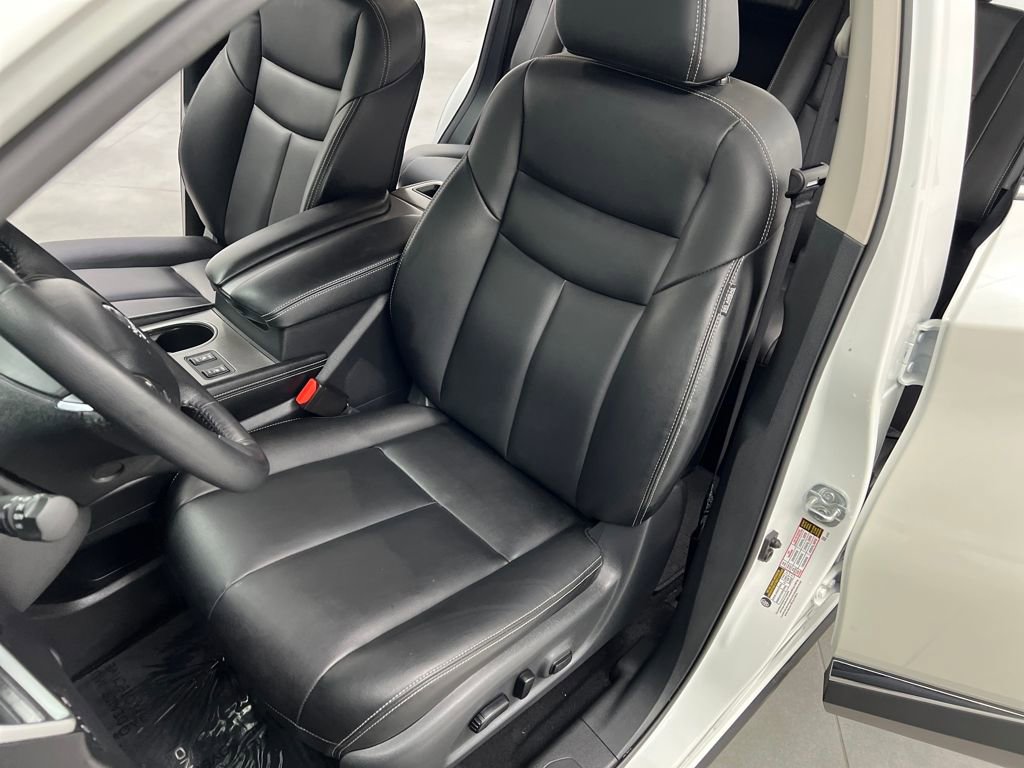 Used 2024 Nissan Murano SV AWD/4WD image 9