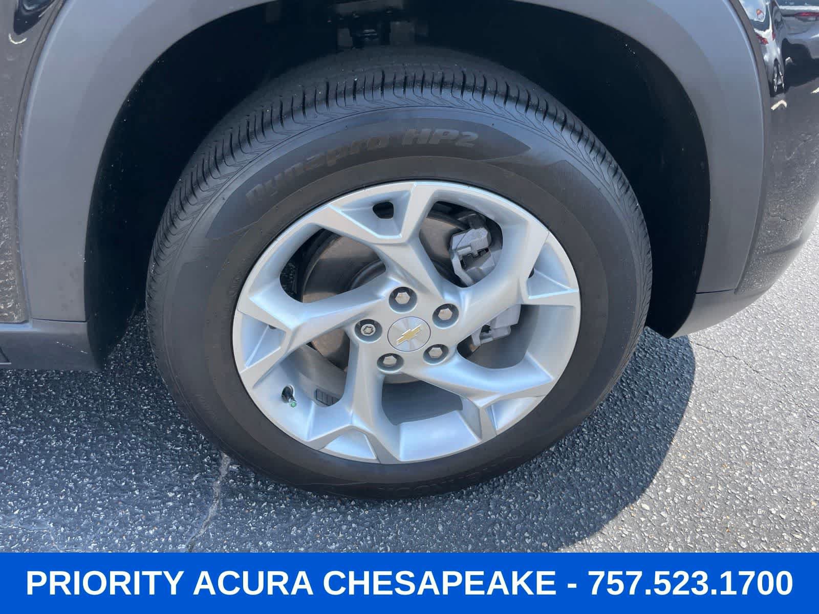 Used 2025 Chevrolet Trax LS w/ LS Convenience Package FWD image 24