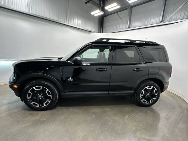 Used 2022 Ford Bronco Sport Outer Banks w/ Tech Package image 2