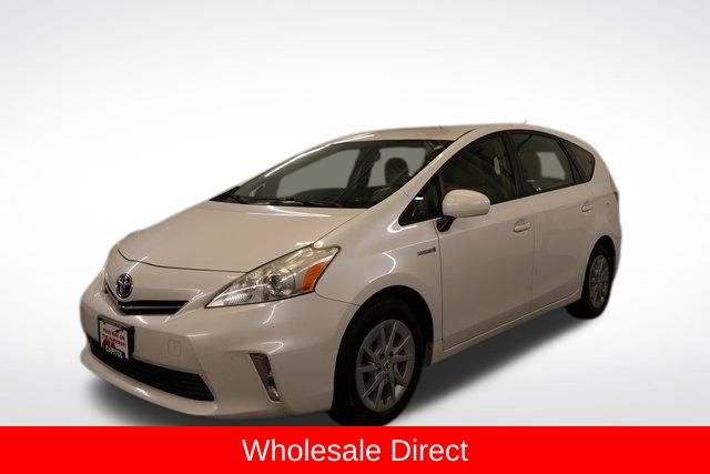 Used 2014 Toyota Prius V Two image 5
