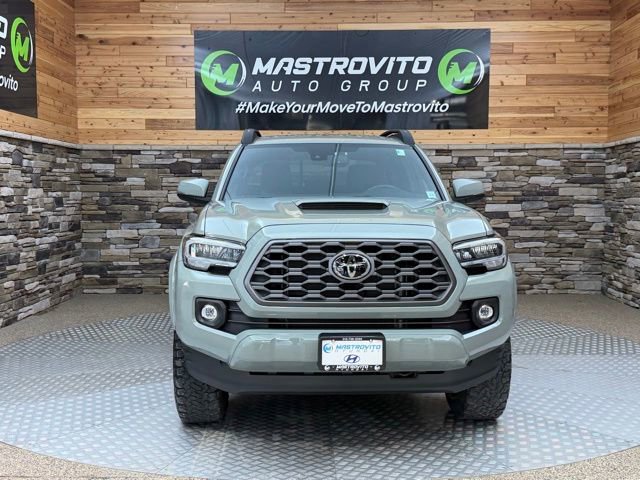 Used 2023 Toyota Tacoma TRD Sport AWD/4WD image 3