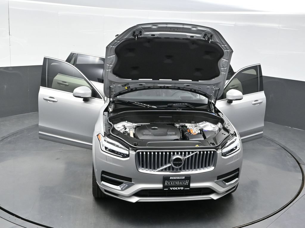 Used 2025 Volvo XC90 T8 Ultra w/ Protection Package Premier AWD/4WD image 39