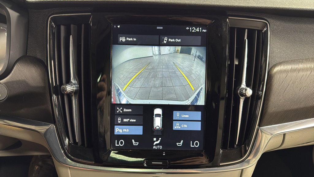 Used 2018 Volvo V90 T6 Cross Country w/ Convenience Package AWD/4WD image 28