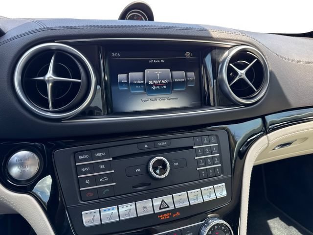 Used 2020 Mercedes-Benz SL 550 image 11