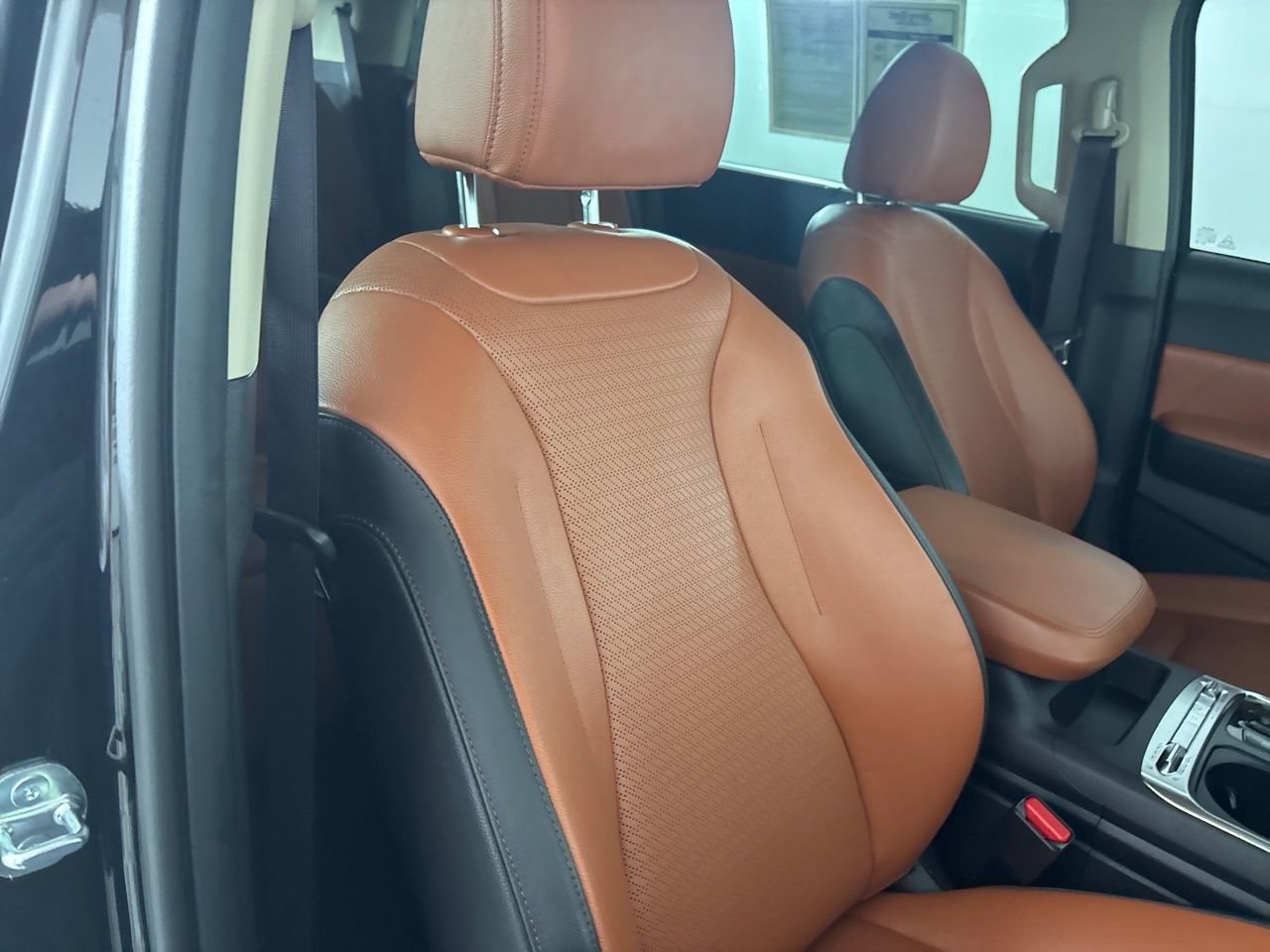 Used 2025 Kia Carnival SX Prestige image 29