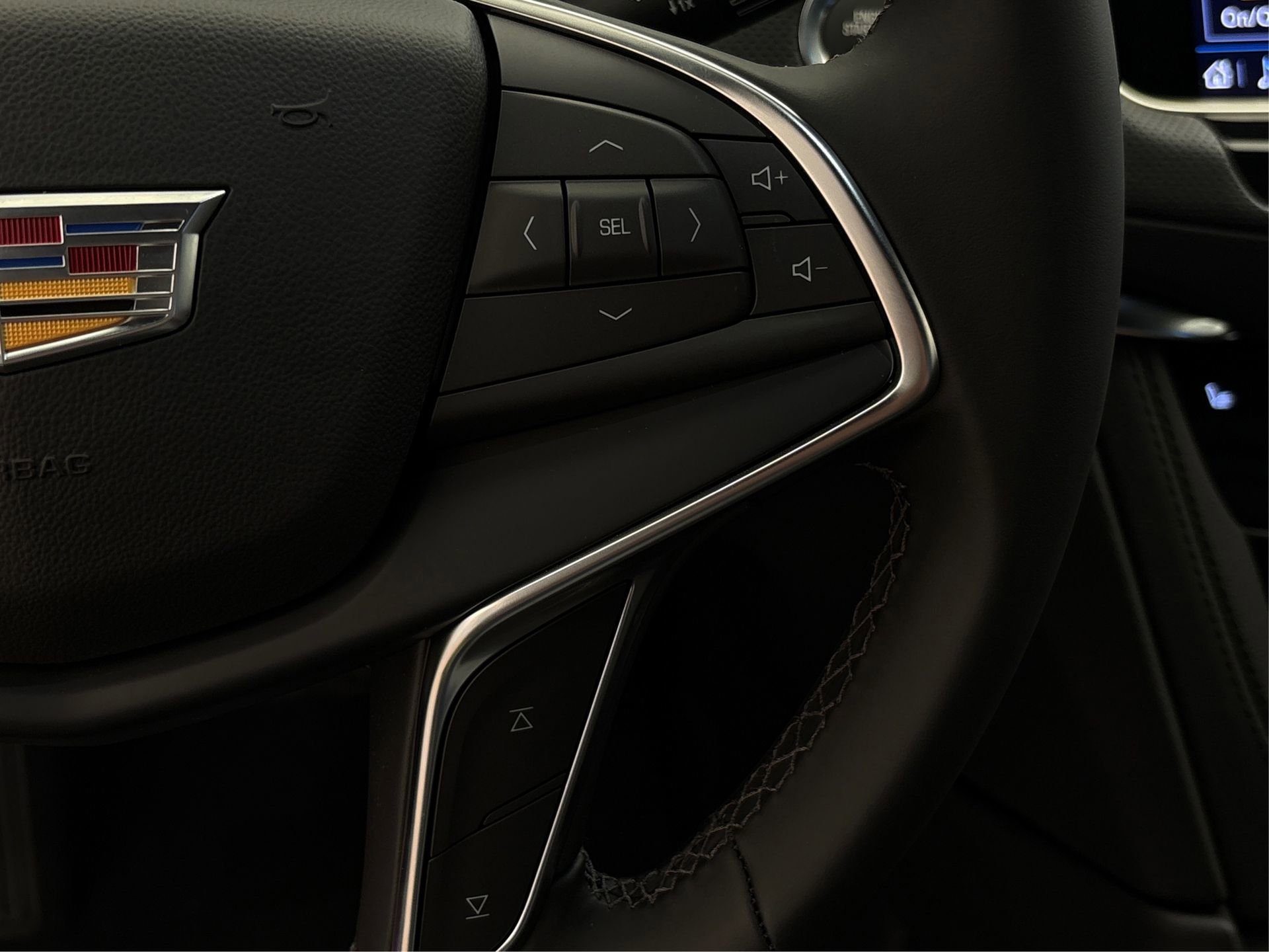 New 2025 Cadillac XT5 Luxury image 30