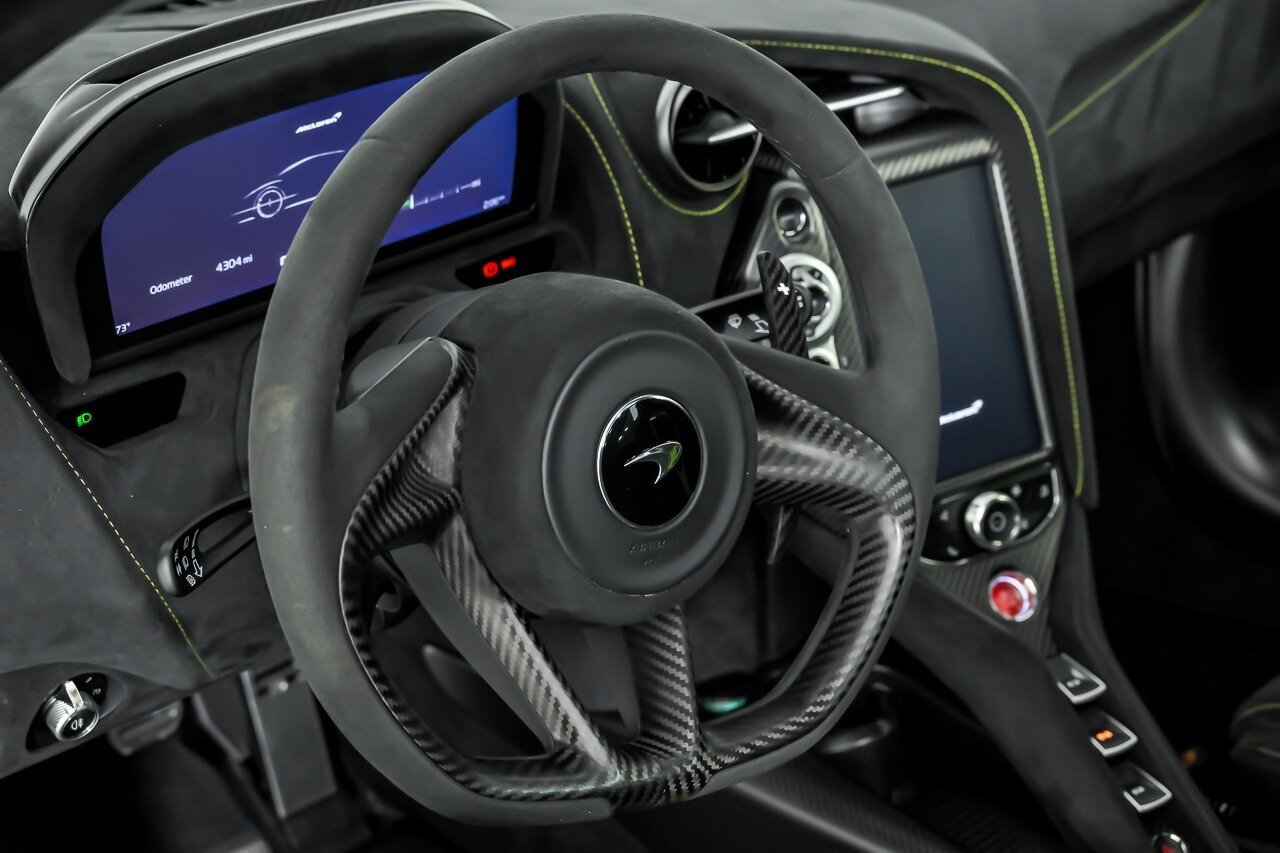 Used 2021 McLaren 765LT RWD image 24