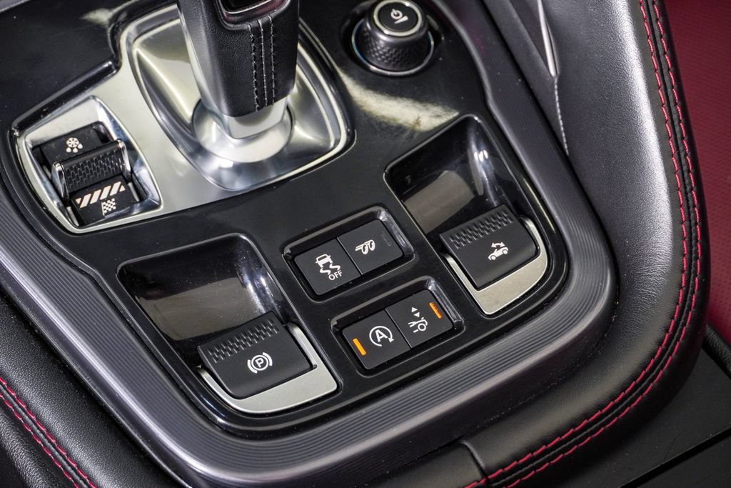 Used 2021 Jaguar F-TYPE R AWD/4WD image 30