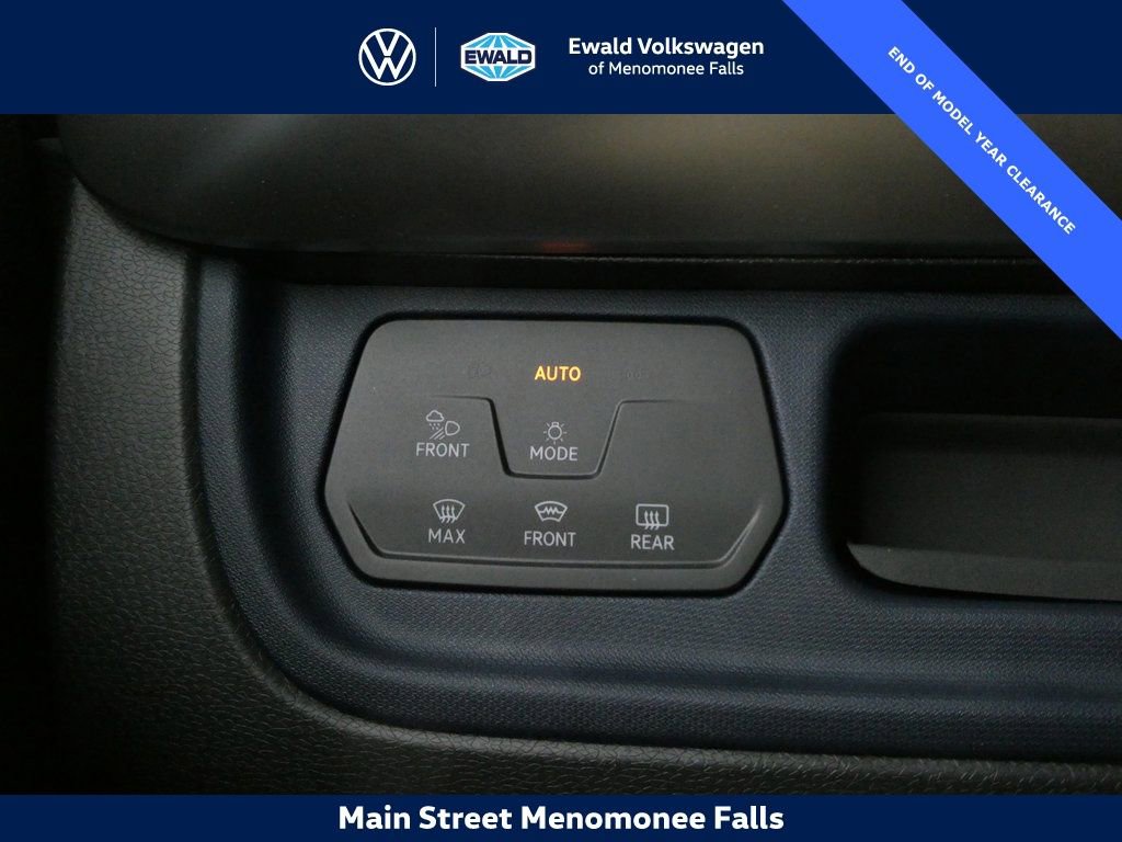 New 2025 Volkswagen ID. Buzz Pro S Plus AWD/4WD image 16